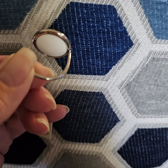 Calvin Klien Ring Round Silver And White Stone - Picture 5 of 7